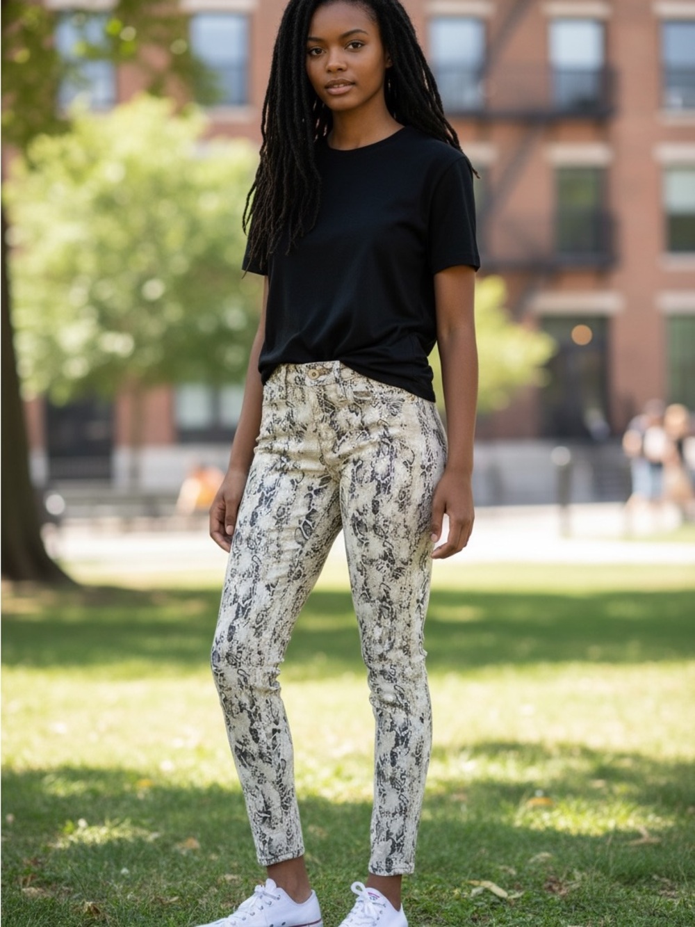 bebe Snake-Print Skinny Jeans in Cream and Black